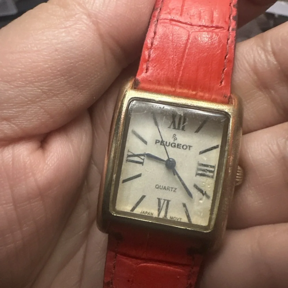 Works Peugeot 3036 Women's Tank Watch Red Croc‎ Leather Strap Roman Quartz 27mm